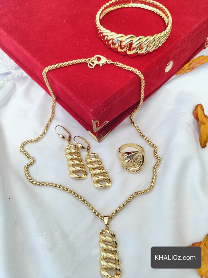طقم "Graziella Gold 🪙"
