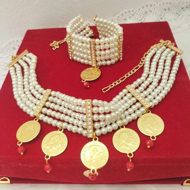 طقم "رادكو" – أناقة تتناغم مع تألقك ✨